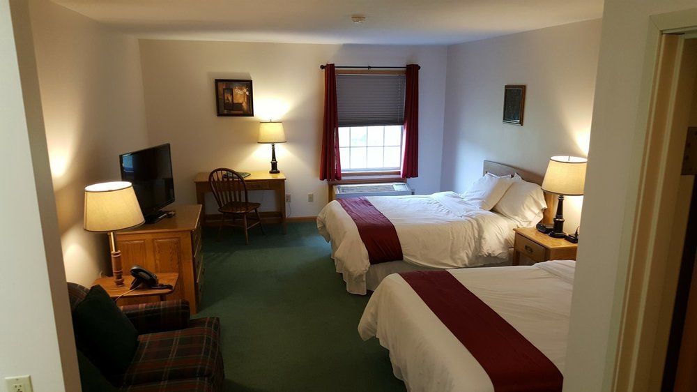 Brook Pointe Inn Syracuse Экстерьер фото